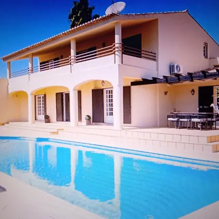 בית נופש Casa Boiao אלבור